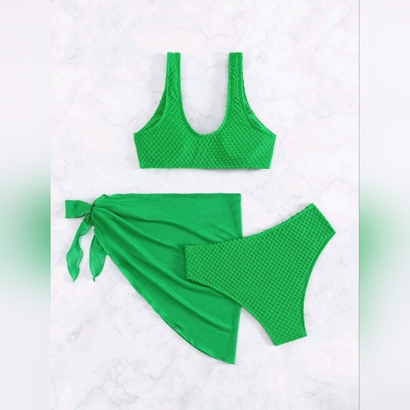 Bikini With Beach Cover-up - Picture 5 of 5